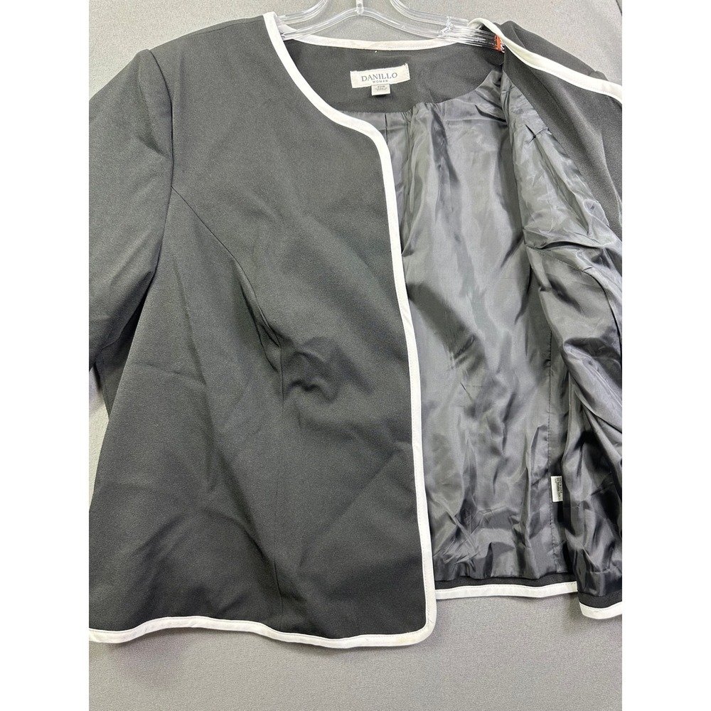 Danillo Woman Black‎ Blazer White Contrast Trim Open Front Collarless Jacket 22W